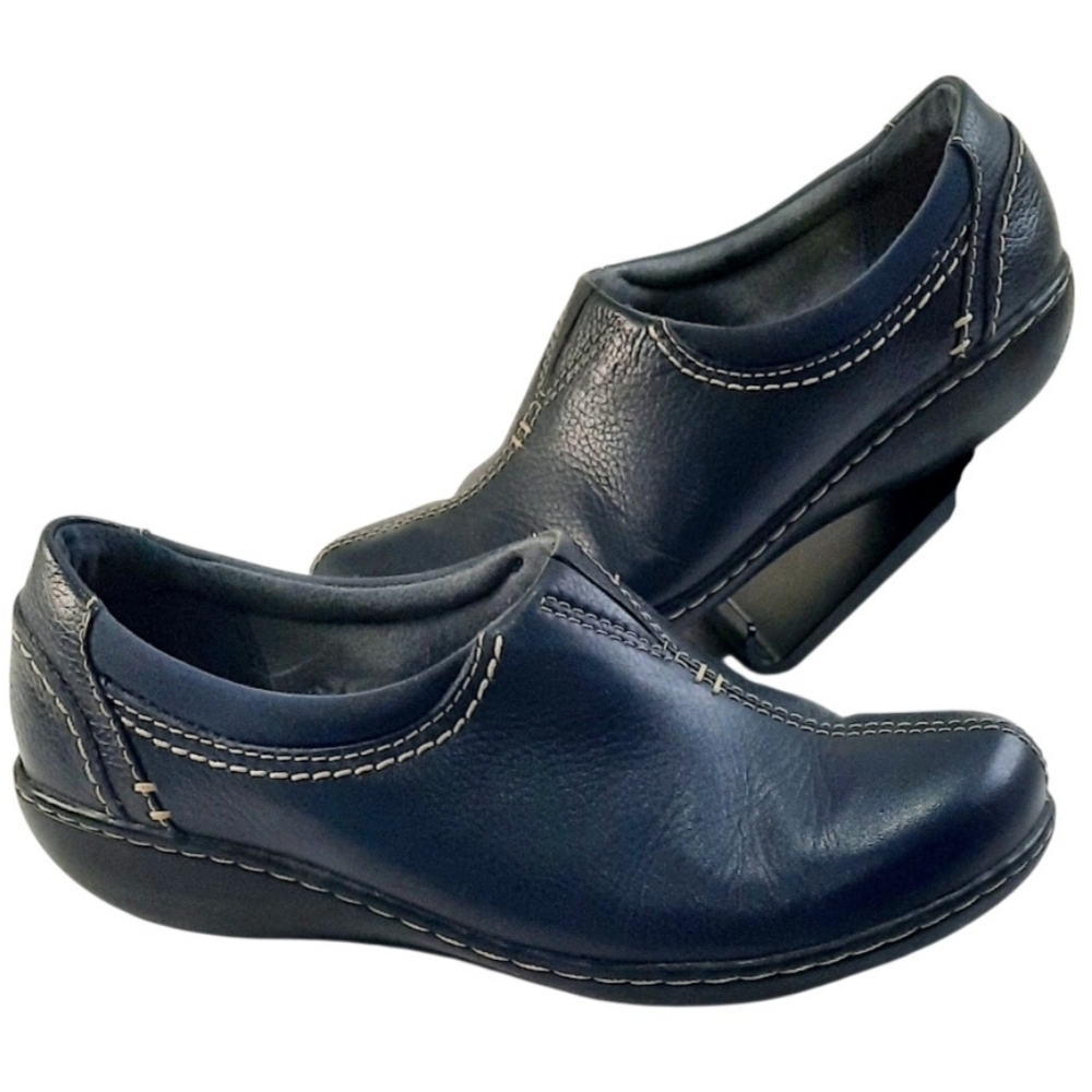 Clarks Women’s Blue Ashland Joy Loafer Slip On Leather Size 5.5M
